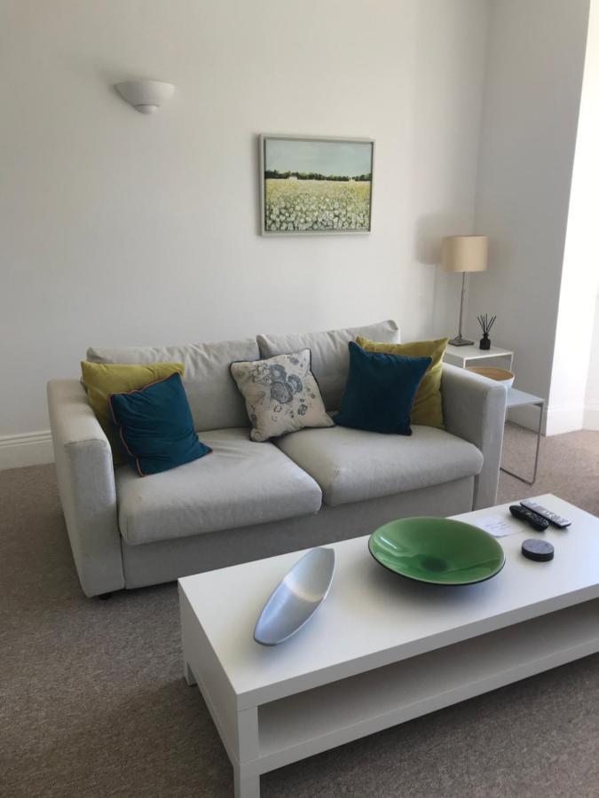 Tree Tops Apartment In Tunbridge Wells Bagian luar foto